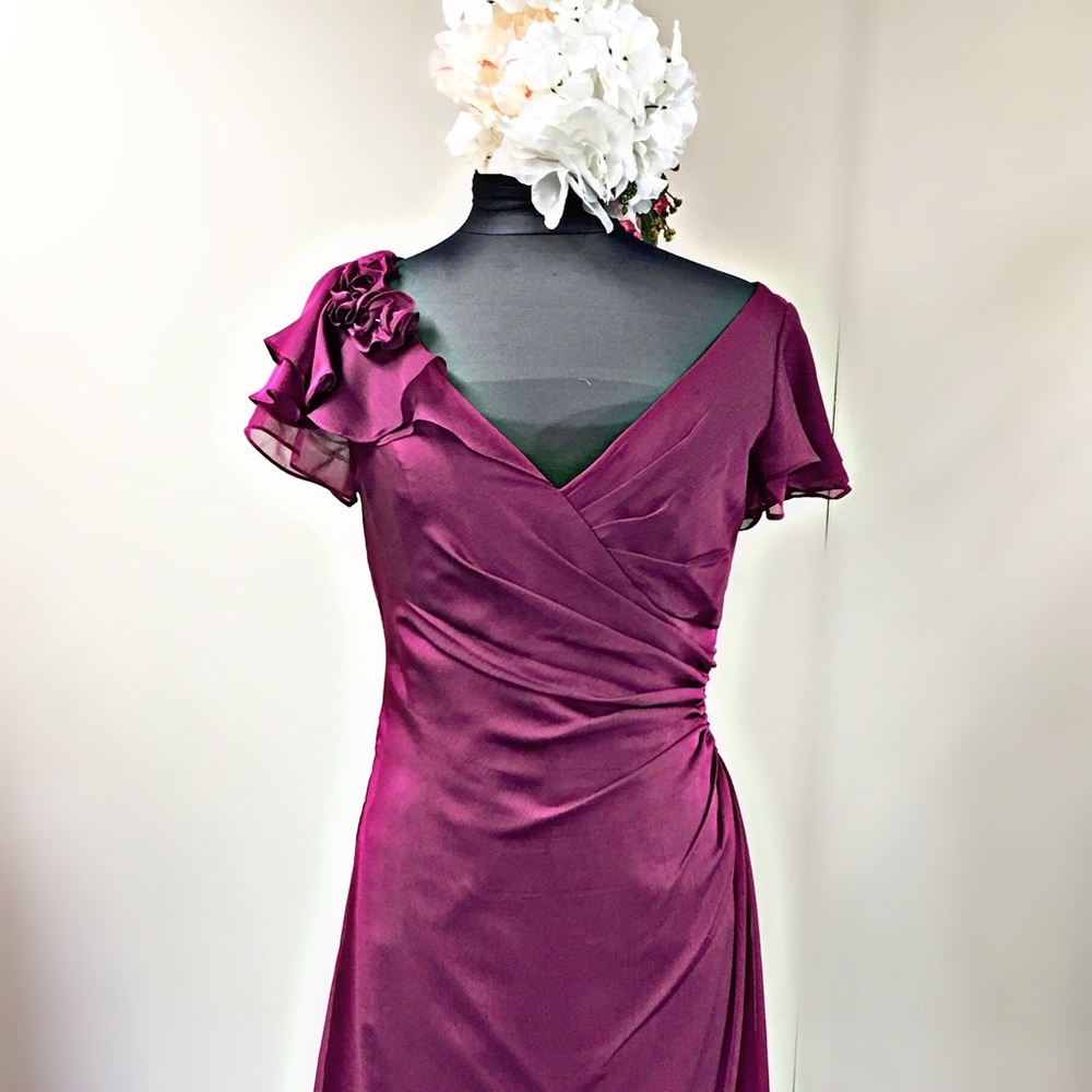 Maid of honor/mother of the bride dress